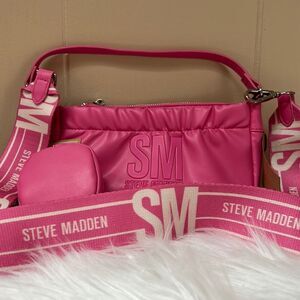 NWT Steve Madden (BCARMELA) Crossbody/ Wristlet Trendy  Bag - Pink